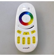 Пульт ДУ для RGB контроллера QC31 (2xAAA батарейки)
