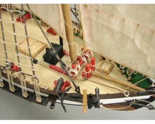 Сборная картонная модель Shipyard балтиморский клипер Berbice в верфи Quay-Portt 1780 г (№38), 1/96