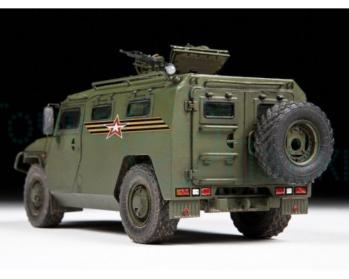 Сборная модель ZVEZDA Российский бронеавтомобиль ГАЗ "ТИГР", 1/35 Сборная модель ZVEZDA Российский бронеавтомобиль ГАЗ "ТИГР", 1/35