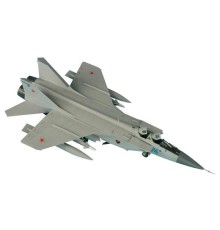 Сборная модель ZVEZDA Советский истребитель-перехватчик МиГ-31, подарочный набор, 1/72