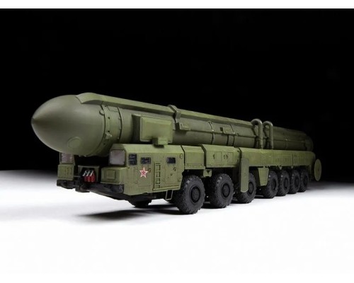 Сборная модель ZVEZDA Российский РКСН "Тополь", подарочный набор, 1/72