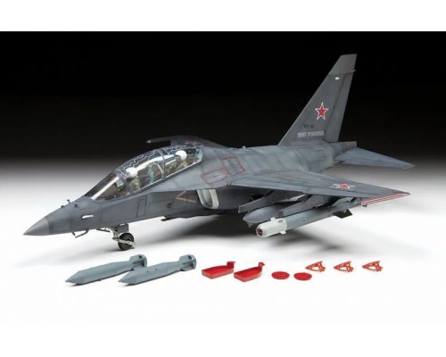 Сборная модель ZVEZDA Российский лёгкий бомбардировщик Як-130, 1/48 Сборная модель ZVEZDA Российский лёгкий бомбардировщик Як-130, 1/48